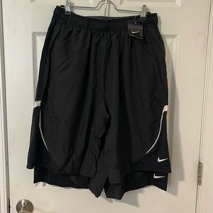 2 Nike men’s shorts bundle
